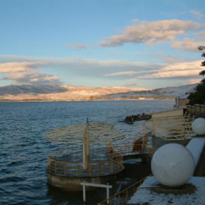 Vue sur le lac Sevan depuis notre hôtel ©Rose et Gérard R.- Tous Droits réservés
