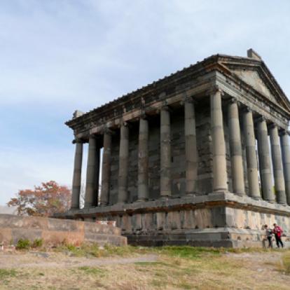 Temple helenistique de Garni ©Rose et Gérard R.- Tous Droits réservés