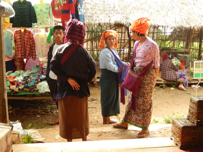 Voyage en Birmanie de la Famille de Patricia
