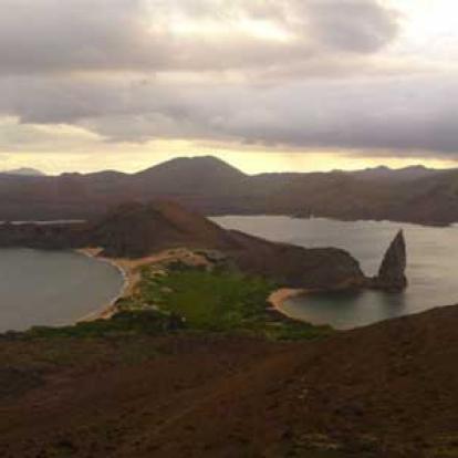 ©Bruno J. - Tous Droits Réservés Galapagos - Bartholomé pinnacle rock