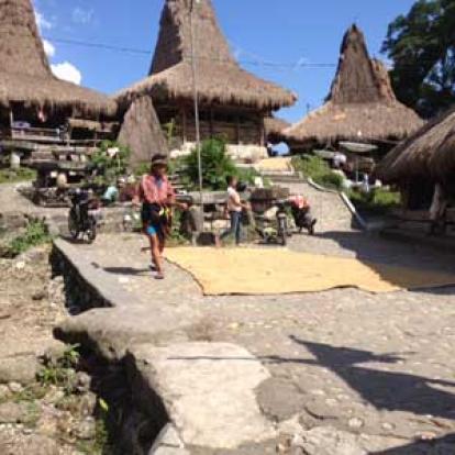 Voyage en Indonésie de Pierre et Asawin