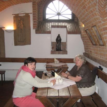 Repas chez les Bénédictions guide en rouge