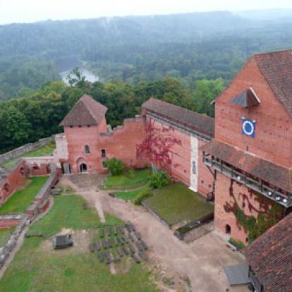 Parc de la Gauja ( chateau de Turuda)