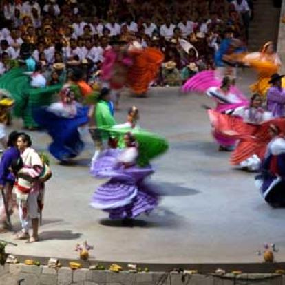 ©Daniel M. - Tous Droits Réservés Oaxaca - Guelagetza 2011