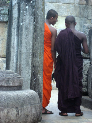 Bonze Polonnaruwa  Voyage au Sri Lanka de Martine et ses amis